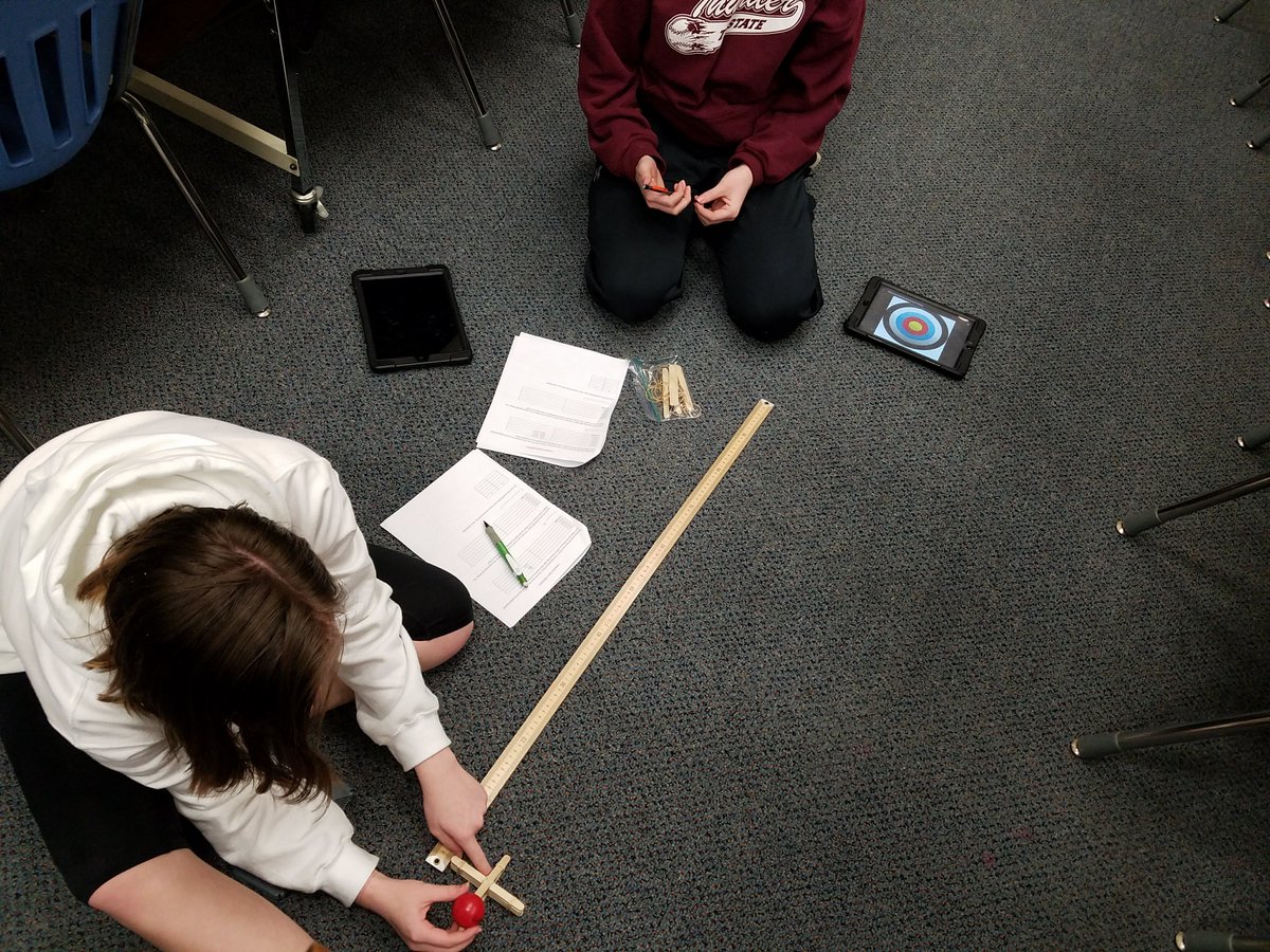 CSMSmedia's tweet photo. 8th Scholars Algebra learning about parabola with catapults and trajectories @LegoMathLand @CSMSblazers #wcpsmd #STEM https://t.co/oVZTkPBlOv