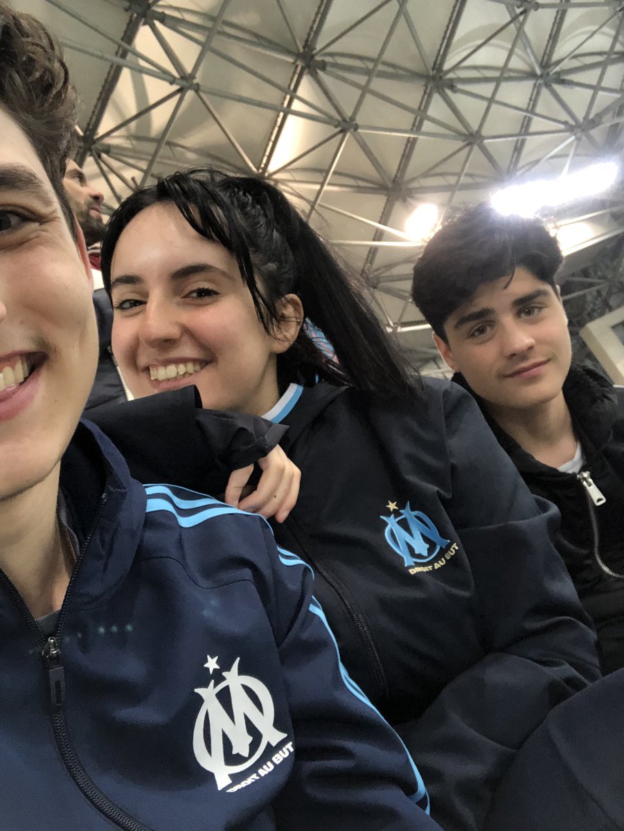 mrnlcsnana's tweet photo. #monOMATH 
ALLER L’OM!!!🔵⚪️ https://t.co/fJDVtHnaVB