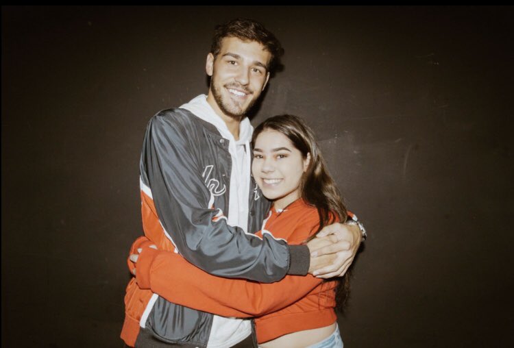 grandeslightson's tweet photo. while i was gone I met Jacob started liking a band called Prettymuch and lost all hope that One Direction are ever coming back! https://t.co/4ci0cPJ6Gu