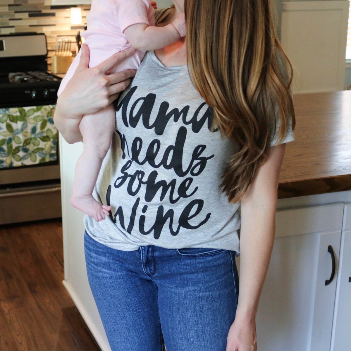 JessKnowsChic's tweet photo. I love these moments of #motherhood. #momlife #momoftwo https://t.co/bK1flmCufl https://t.co/yZOcWs1G0Q