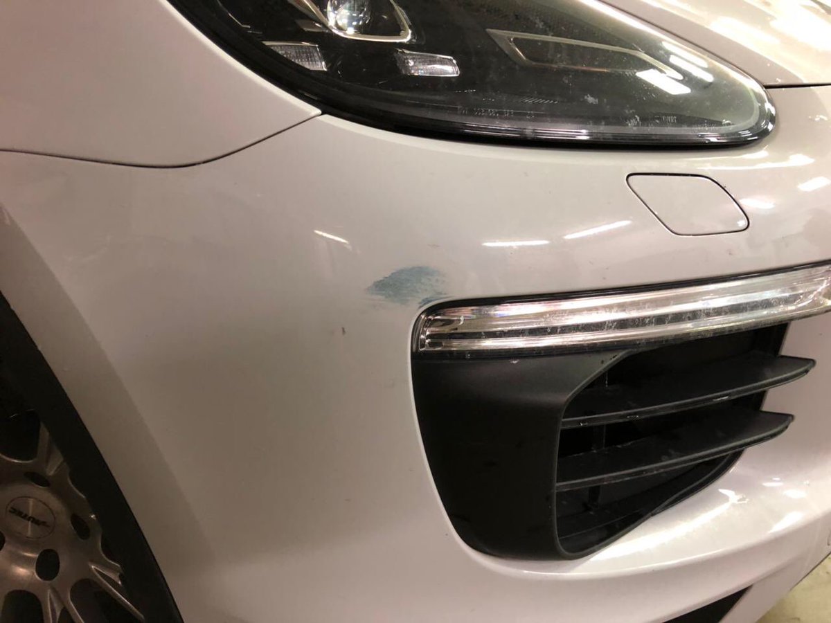 FrischGmbH's tweet photo. #Smartrepair and #paintjob done in less than 24h 👊🏻💨💨 Do your booking at https://t.co/VsAEY7VIq7 @porsche @feinkostkaefer @cayenneclub #cayenne https://t.co/Yoc6l1Irvd