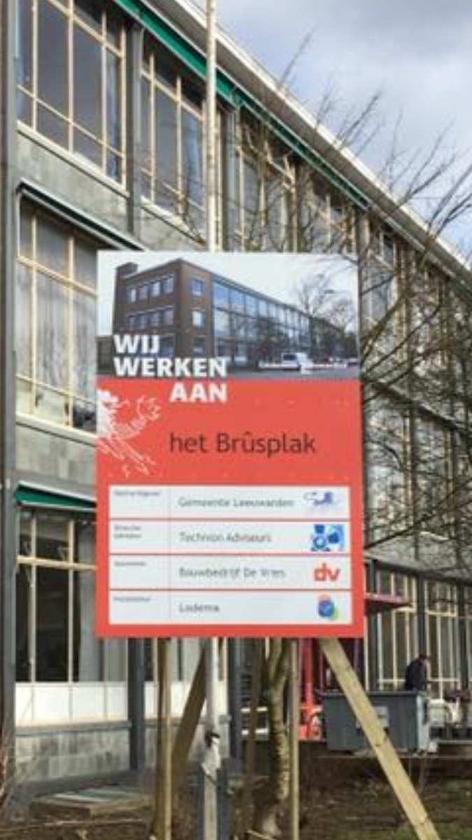 RonaldSpoelstra's tweet photo. Mooi project voor ons @technionnl oude #LTS #CornelisTroostStraat . #Duurzaamheid begint bij behoud! Van panden. Eerst veilig maken dan bestemmen voor de toekomst! @Gemeente_Lwd @RVO_Duurzaam #bouwbedrijfDeVries #Lodema https://t.co/CsbjaIL2j5