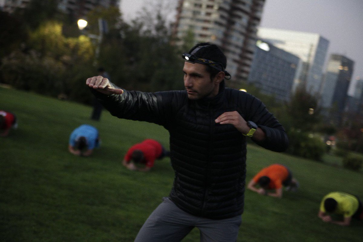 FullOutdoor's tweet photo. Luego de un año y medio y más de 150 entrenamientos gratuitos, hoy se cerró el ciclo @TheNorthFaceChile #630Train en el Parque Juan Pablo II! Felicidades a todos los valientes! https://t.co/Ud0UpNrVWh