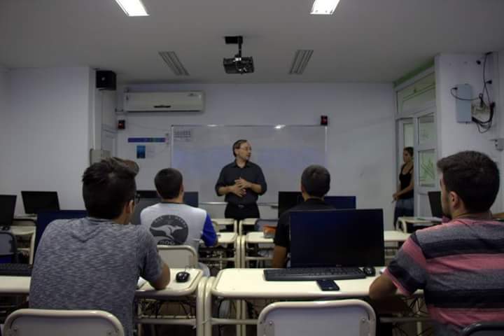 ISSD_CBA's tweet photo. ¡Inicio de clases en #ISSD!
Cursillo para las carreras #AnalistadeSistemas y #Telecomunicaciones. Gracias Mati C. por las fotos
Siguen abiertas las inscripciones para el inicio de 17 de marzo. 
Más info acá ➤ https://t.co/teVk93E9uS https://t.co/lD1I70l2zW