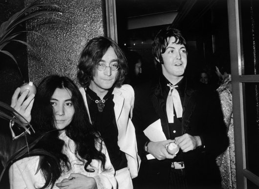 Revistadelibros's tweet photo. "Poco a poco, ser un Beatle se convirtió en un martirio. La «beatlemania» convirtió las giras en experiencias cada vez más insoportables". https://t.co/fNJaWDqS7E https://t.co/6O1ZRfwncn