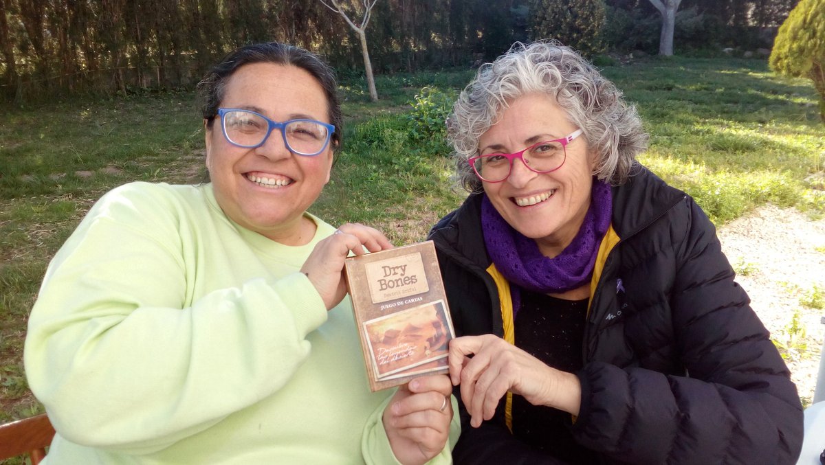 Drybonesgame's tweet photo. #aventurera en ruta...#drybonesgame sigue su camino!!! #jocsdecartes #cardgames #jeuxdecartes #juegosdecartas #juegosdemesa #jocsdetaula #boardgames #jogosdetabuleiro https://t.co/nvViQ7jU2R