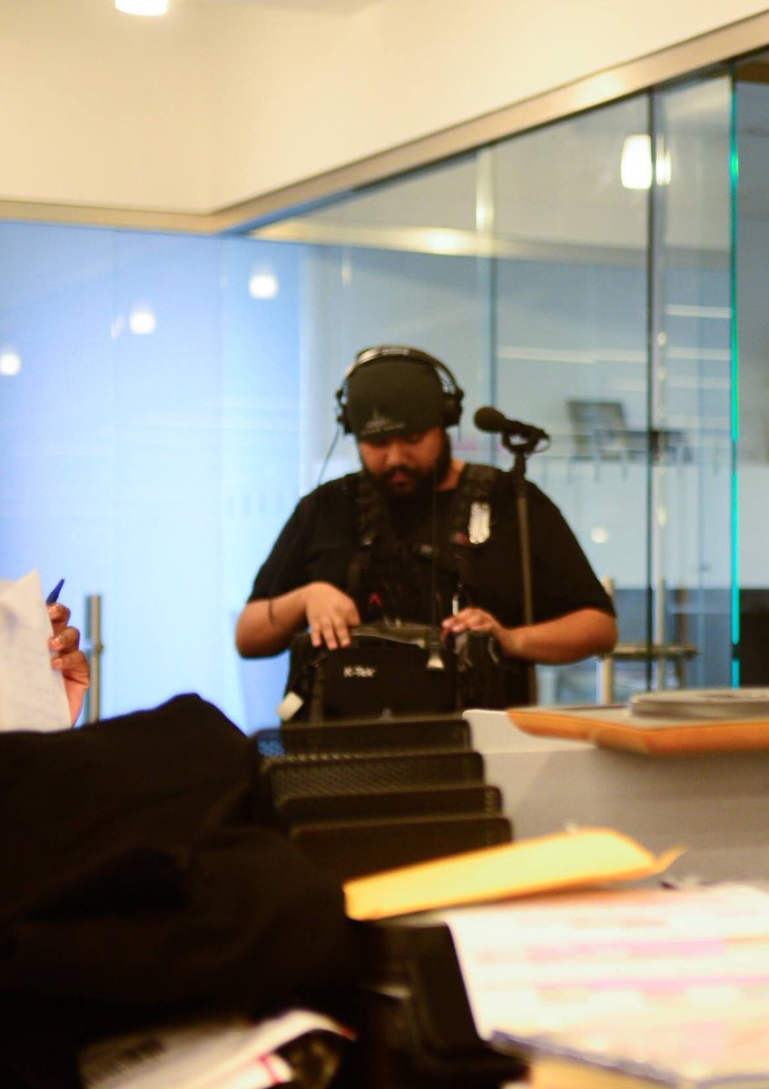 FreeRangeSound's tweet image. #tbt #GoTeamFRS's Brian Neris mixing on the set of @OneScribeMedia’s short PRIVILEGE UNHINGED. Bonus excitement: they just announced the film will screen at @BlackWebFest in NYC on 4/14! Congrats 2 director @LandeYoosuf &amp;amp; the whole team!

#womeninfilm #representationmatters