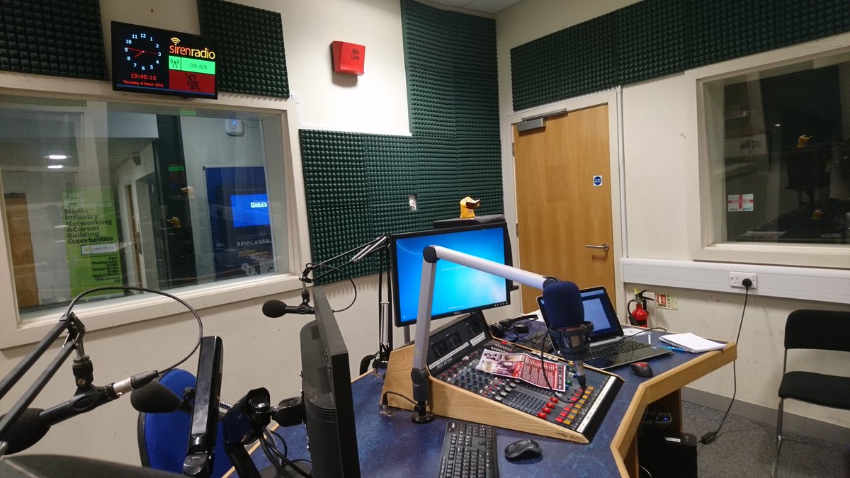 On air at 8pm 2hrs of rock n metal. Feast your ears @SirenFM <a href="/ukradioplayer/">UK Radioplayer</a>