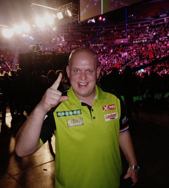SkySportsDarts's tweet photo. A win is a win MVG goes top of the League https://t.co/UVd492XZd1