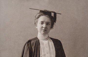 BCAlumni's tweet photo. This is Margaret Magrath. In 1926 she and Olivia Penell were the 1st women to be awarded @BostonCollege degrees. #InternationalWomensDay #WeAreBC https://t.co/1fRh3kLSh7