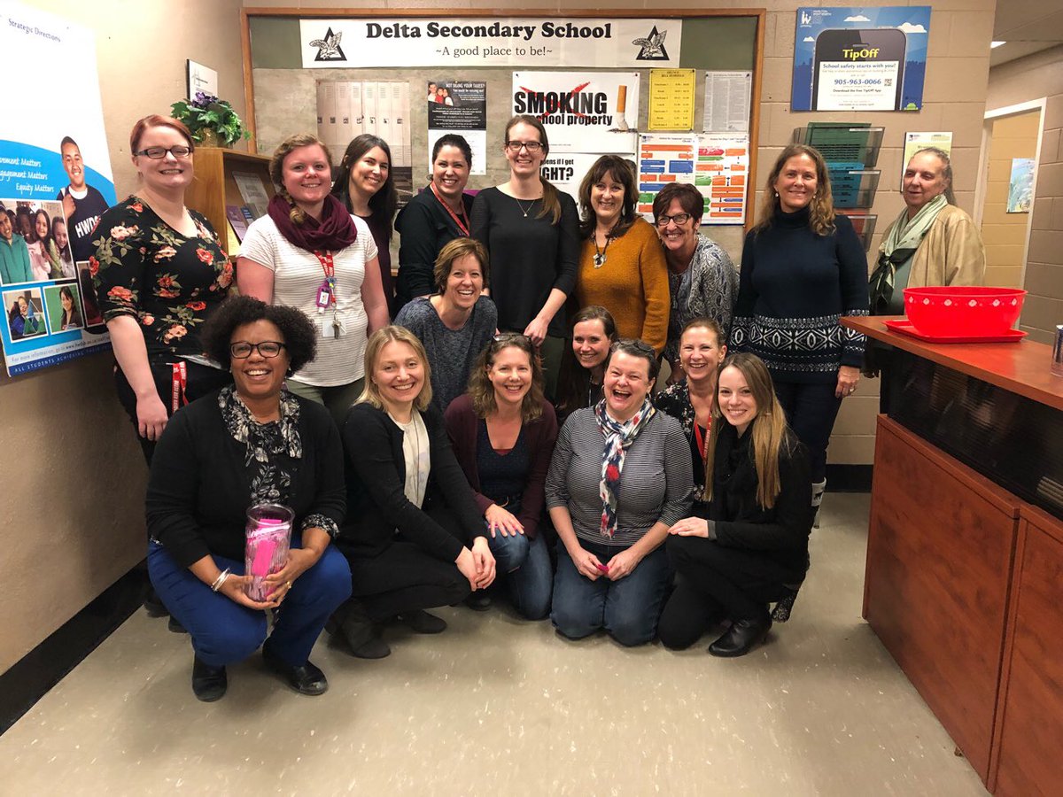 Trường Trung Học Delta Secondary School Hamilton, Ontario, Canada