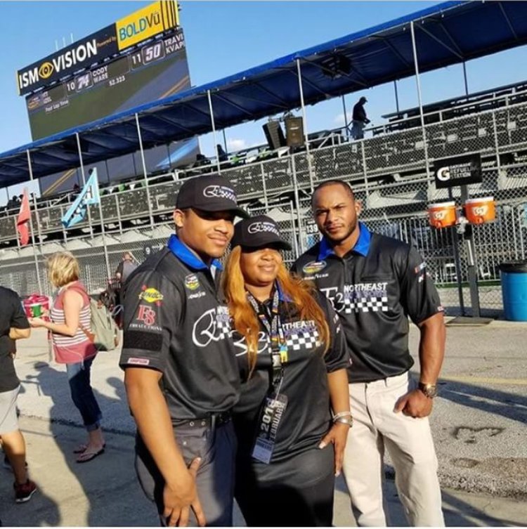 MasterBloks's tweet photo. MELISSA HARVILLE-LEBRON: THE FIRST BLACK WOMAN TO OWN A NASCAR TEAM 
JOIN THE MOVEMENT
#BSB https://t.co/SlrSfyg0JR