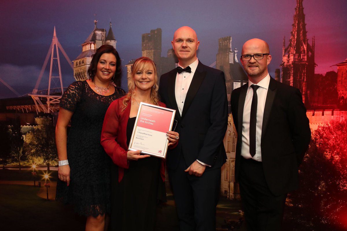 We’re delighted to be here at <a href="/VisitWalesBiz/">Visit Wales Biz</a> #ntawales18 awards <a href="/TheCelticManor/">Celtic Manor Resort</a> tonight for <a href="/wrexhamcbc/">Wrexham Council</a> Underneath the Arches as best event in <a href="/GoNorthWales/">Go North Wales 🏴󠁧󠁢󠁷󠁬󠁳󠁿</a> <a href="/ThisIsWrexham/">This Is Wrexham</a> <a href="/openroadstudios/">Joe Bickerton</a> #proud