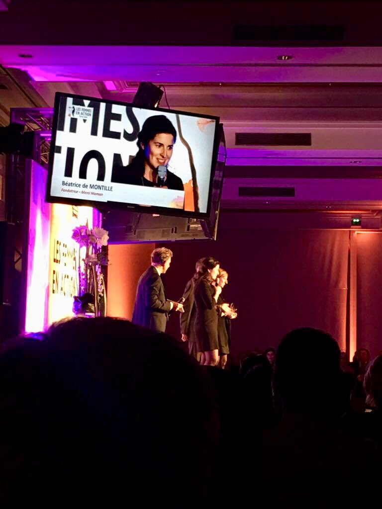 Bravo à notre fondatrice <a href="/bdemontille/">Béatrice de Montille</a> qui reçoit le prix de la Femme Internationale du Trophée <a href="/FemmesenAction/">Femmes en Action</a> ✨ en partenariat avec <a href="/dessange/">DESSANGE Paris</a> et <a href="/VersionFemina/">Version Femina</a> #JourneeDeLaFemme