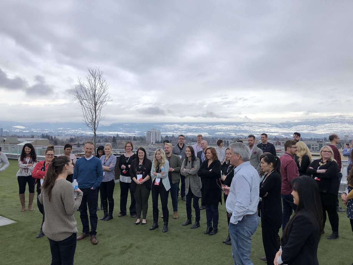 lettuce_meat's tweet image. Chilly and gorgeous rooftop space at @AccelerateOK #seriously #hubmeeting #mountains