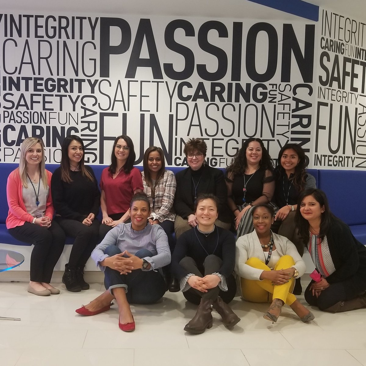 StaceyRose_'s tweet photo. Happy International Women's Day from a few of @HelloJetBlue #jetbluelsc #TechOps #womeninaviation #InternationalWomensDay https://t.co/jkCs9NcXUh