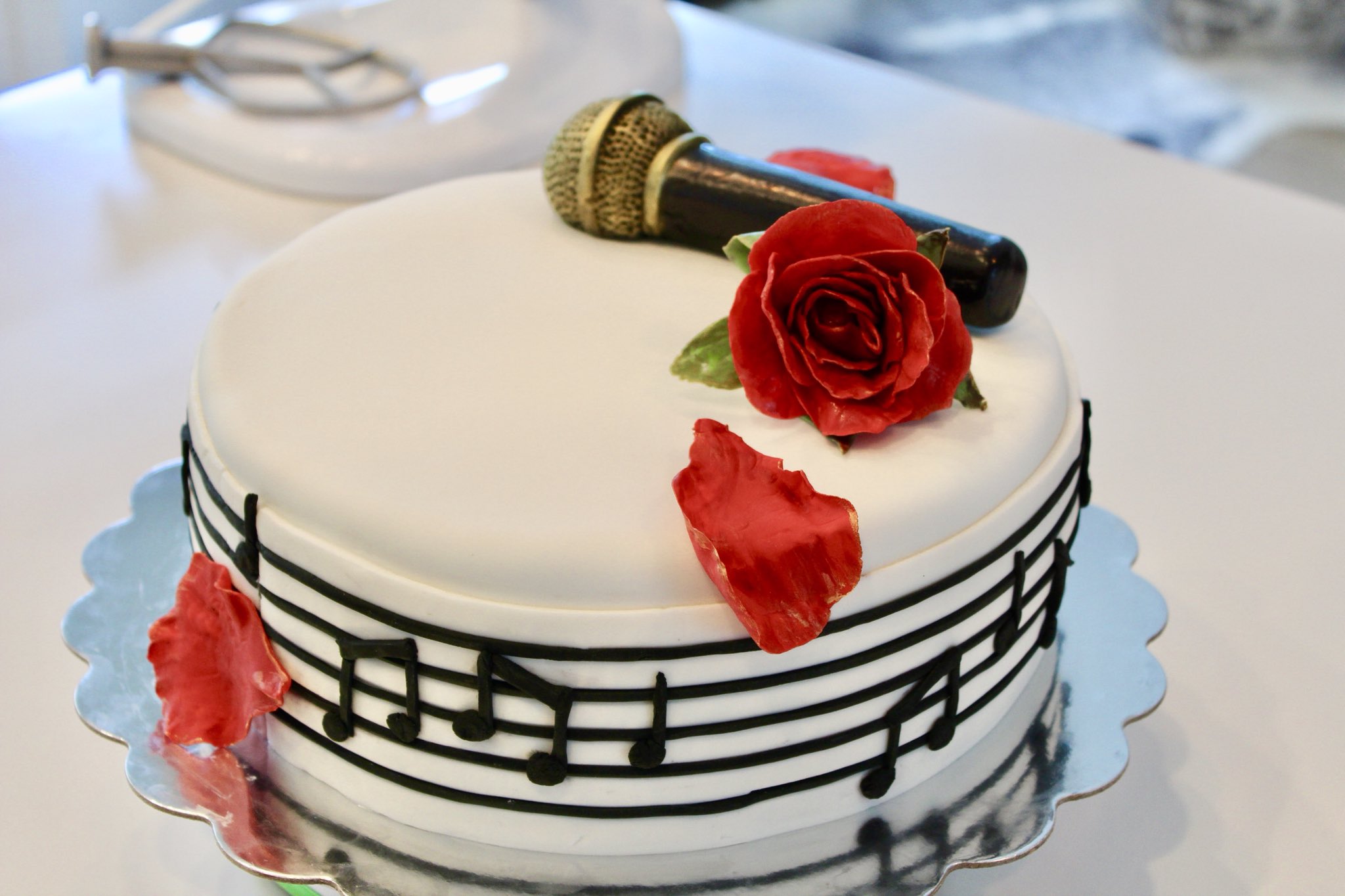 Karaoke Lover Cake With Music Notes