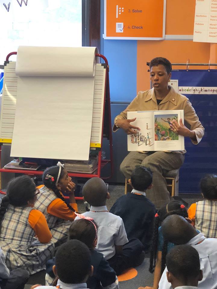 SuccessCharters's tweet photo. Thank you to Council Member @AdrienneEAdams for visiting SA South Jamaica and reading @BarackObama's "Of Thee I Sing: A Letter to My Daughters" to a class of eager scholars! #EqualityIsPossible https://t.co/MzfZp0xEVG