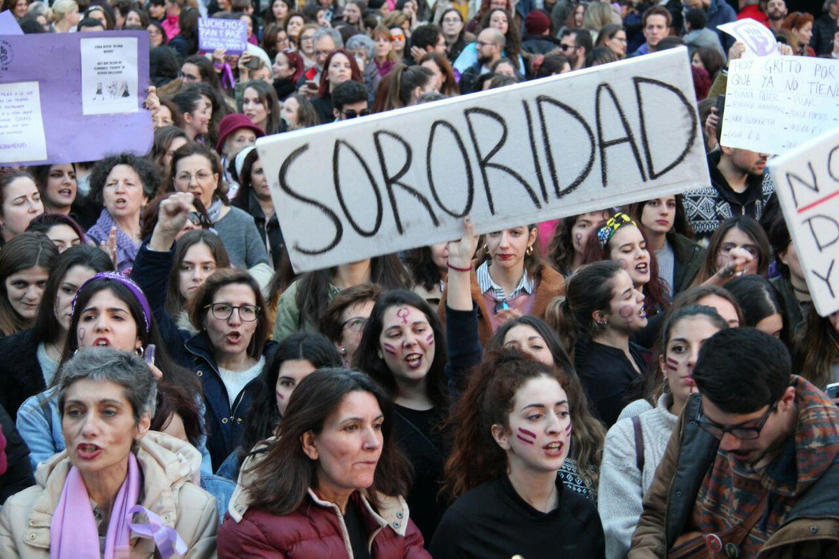 Podemos_EXT's tweet photo. #Extremadura entera se ha unido para decir alto y claro: Sin feminismo no se avanza ✊✊

Gracias al movimiento feminista y a los colectivos por visibilizar esta lucha que es la semilla para las generaciones futuras 🙋‍♀️🙋‍♀️

#HuelgaFeminista https://t.co/HSWqIPvakh