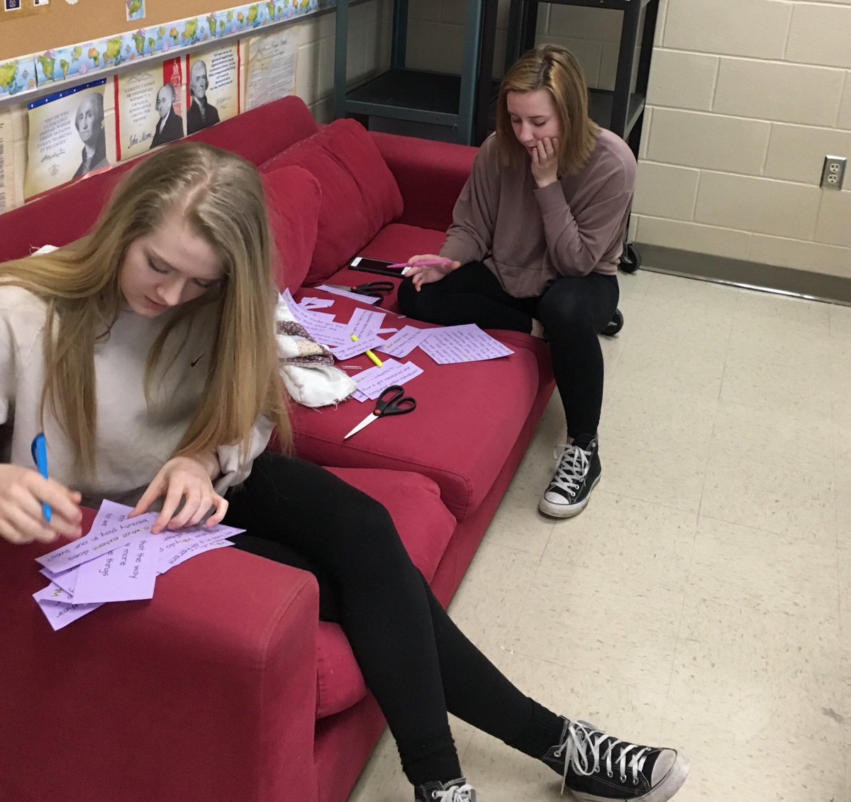 FirebirdHistory's tweet photo. Junior IB Diploma students analyzing & evaluating classmates’ knowledge questions in Theory of Knowledge.
#openended #aboutknowledge #generalnotspecific #TOK #wearefirebirds https://t.co/RVhir9s9Xh