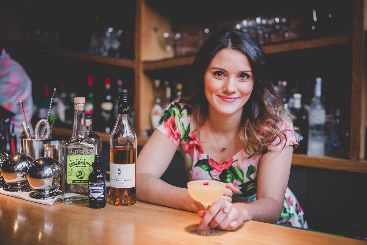 Salute #IWD2018 <a href="/womensday/">Women's Day</a> in #Vancouver with “Empowering the Future” <a href="/MedinaCafe/">Nick</a> tonight, 5:30pm-9:30pm Tix: iwd2018vancouver.eventbrite.ca @MiniBarBC #PressforProgress #MinibarCanada