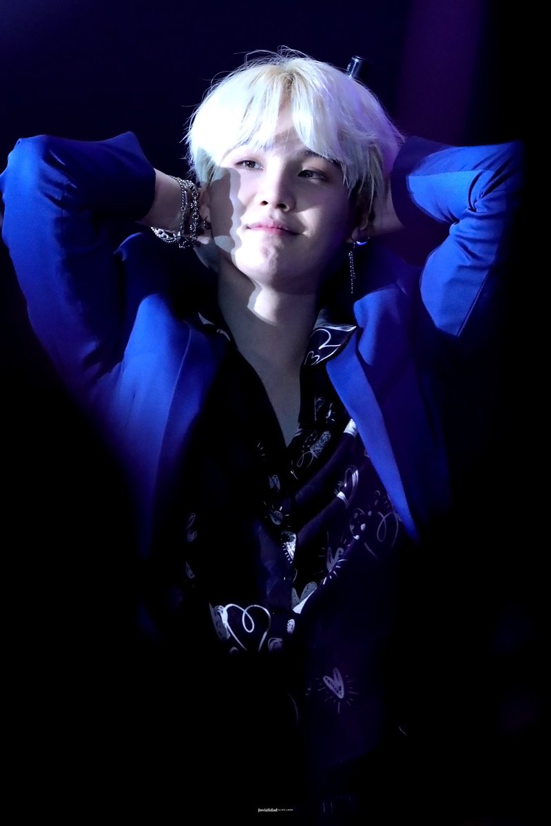 _nastya_bn_'s tweet photo. #BTS #BTSRU
#GeniusYoongiDay
Кккккххххх🙈💫💗🙈💫💗 https://t.co/NAZapOxQXR