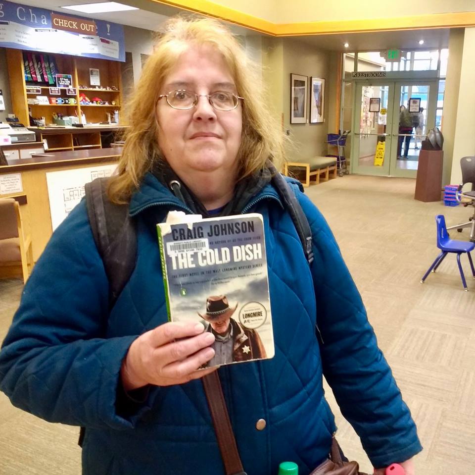 eplsdotorg's tweet photo. Congratulations to Carrie, our February reading challenge winner!
This month we are asking you to read a biography or memoir. Take a picture with your book and post it with the hashtag #EverettReads to be entered to win an Amazon gift card.
https://t.co/nAVyht0Sek https://t.co/81vR5nDYKS