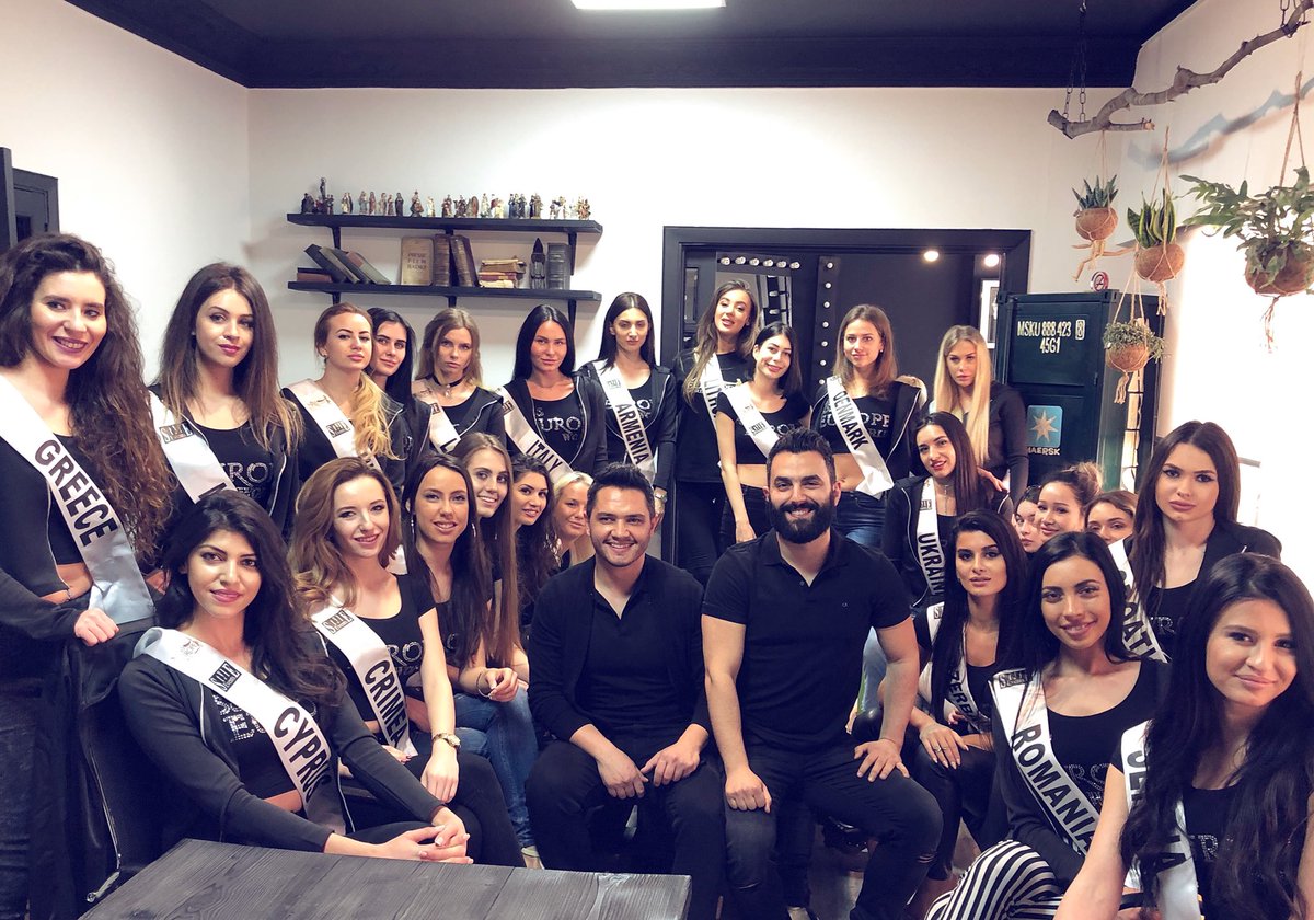 TaniosHokayem's tweet photo. Had the pleasure to welcome today #MissEuropeWorld2018 contestants at our Makeup Studio to work on their makeup looks.
#happywomensday 
@tanioshokayem X @ronyyucef 
Good luck beautiful girls 👸🏼👸🏼👸🏼👸🏼👸🏼👸🏼👸🏼
#makeup #lebanesemakeupartist https://t.co/CW5t2GfaOL