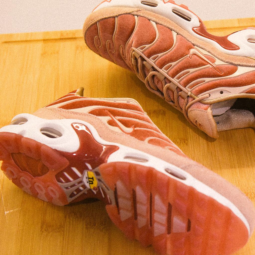 air max plus dusty peach