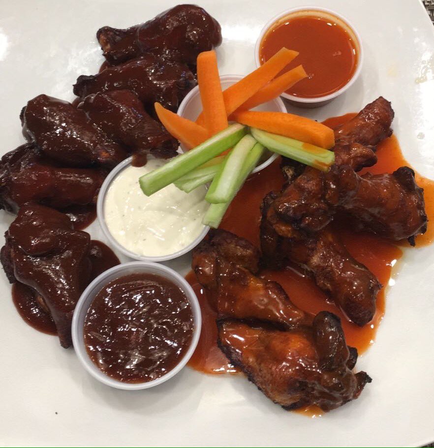 BluenodeG's tweet photo. Bluenode  wings, best  wings in town  #bluenode #bnwings https://t.co/TYwgGyAYZ2