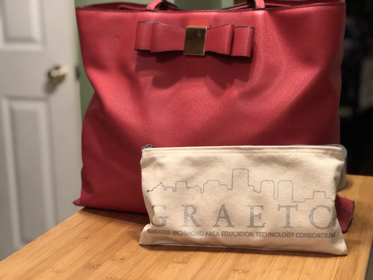 GRAETCorg's tweet photo. This year's swag bag was pretty awesome. This one's already filled with cables and adapters. What did you put in yours? #EdTechRVA2018 https://t.co/HDQcm9TwJR