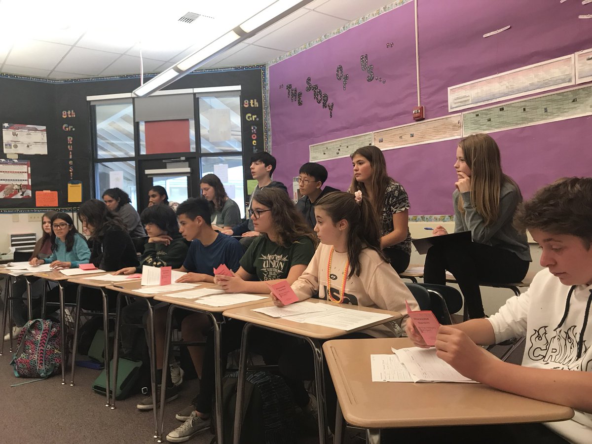 guglielmoj's tweet photo. SS8 @TeamUMS hosted a Socratic Seminar on Women’s Rights on International Women’s Day.#usdlearns Thanks #leadlearn2018 https://t.co/Jys9H8qiFl