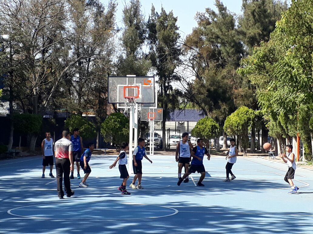 CelayaSIDEC's tweet image. #SidecEsDeporte

Grandes duelos se vivieron dentro de la 5 jornada del torneo de básquetbol @CelayaSIDEC #LIEC #CONDEBA #CONADEMS 🏀🏆🏀, el cual se realiza en la Deportiva MAV