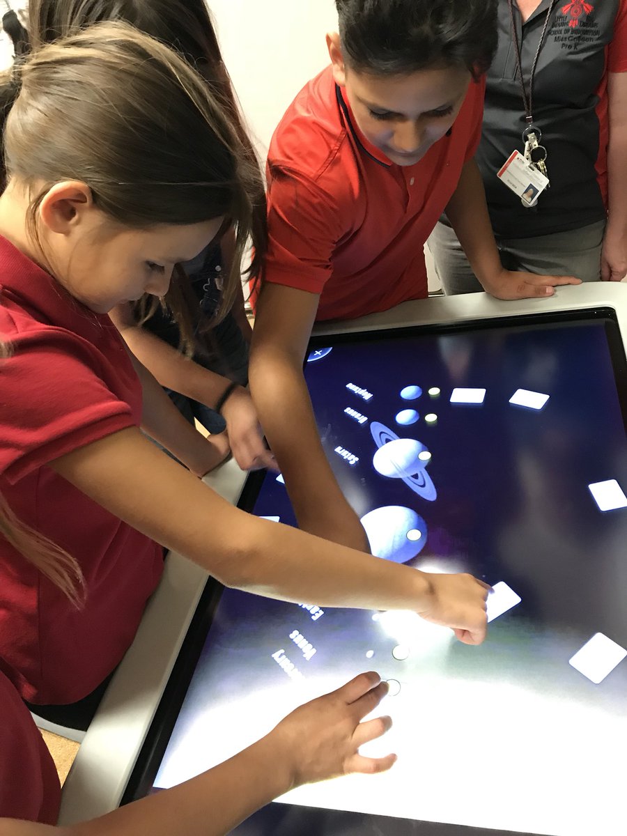 nanajofletcher's tweet image. #VBE slide into innovation night! #smarttable #animalhabitats and #planets #littleindians are so smart!