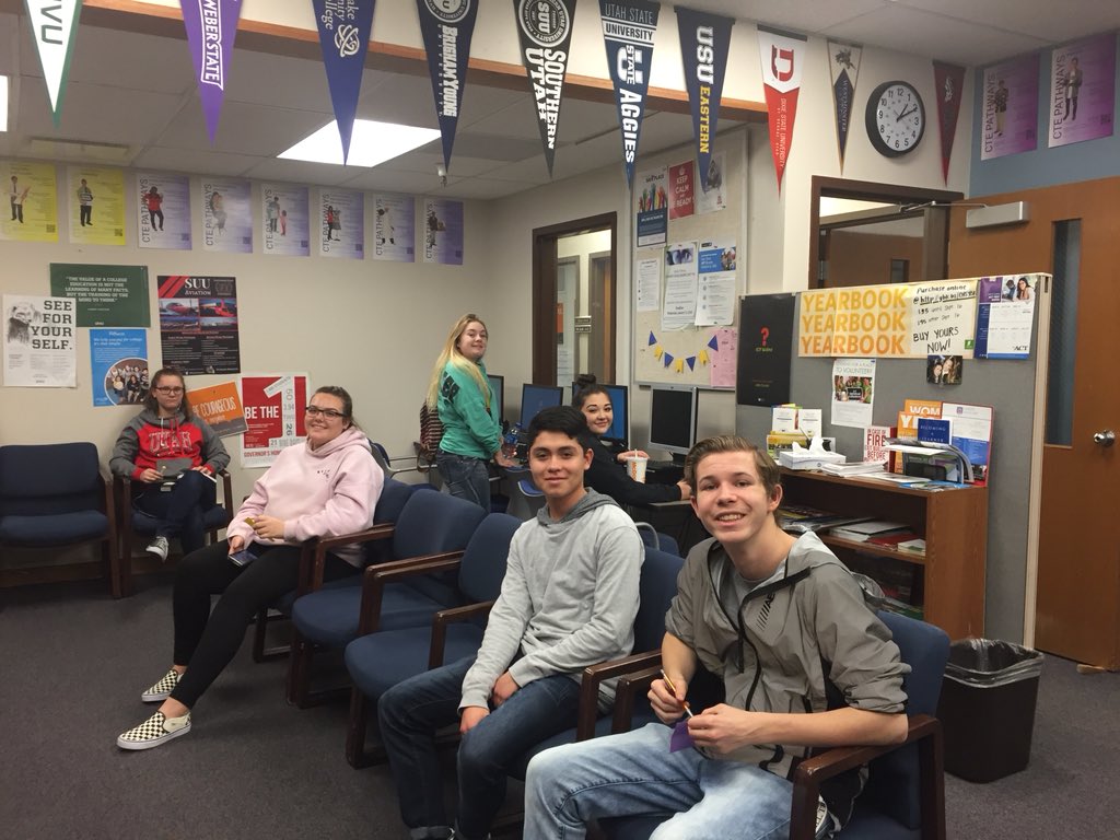 cypruscounsel's tweet photo. We love to see faces in the counseling center! Smiling faces 😎 #cyprushigh https://t.co/V0jDKasPAo