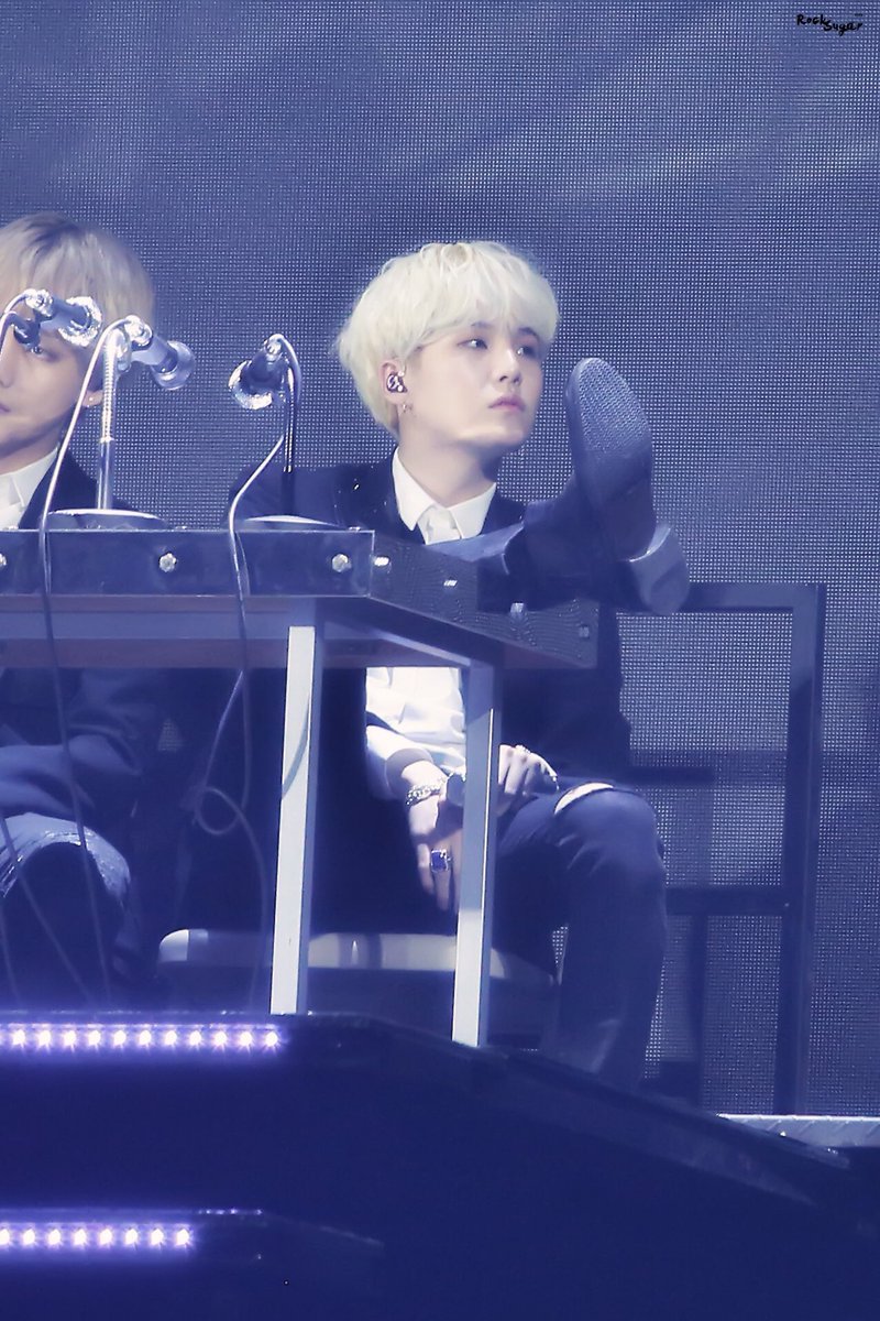 Sasek0's tweet photo. Love him that loves music, that makes me love music even more just cause he is involved in it.

So you don't need to put on a mask for me/#ARMY, cause you're perfectly perfect to me/us.💕

#SUGA #MinPD #Yoongi #AgustD #DaeguKing
@BTS_twt #BTS
#GeniusYoongiDay #SUGABirthday https://t.co/T3IINruyTc