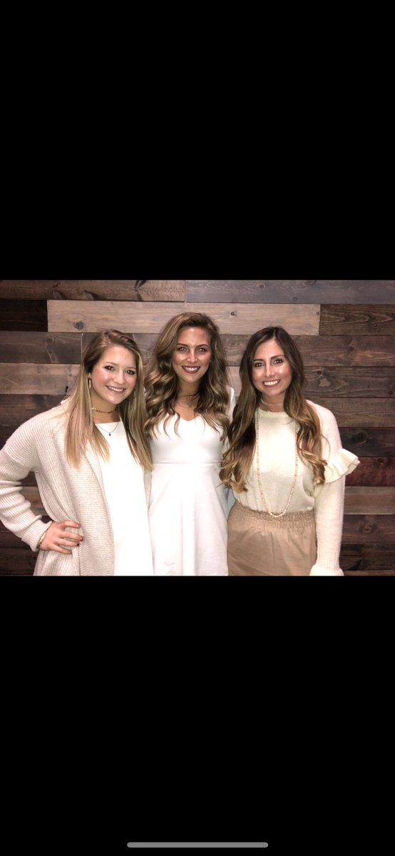 Allisonlyn444's tweet photo. Love my Family @ChiOmega_WKU #SweetsWeek2018 https://t.co/m0drVBRpn2