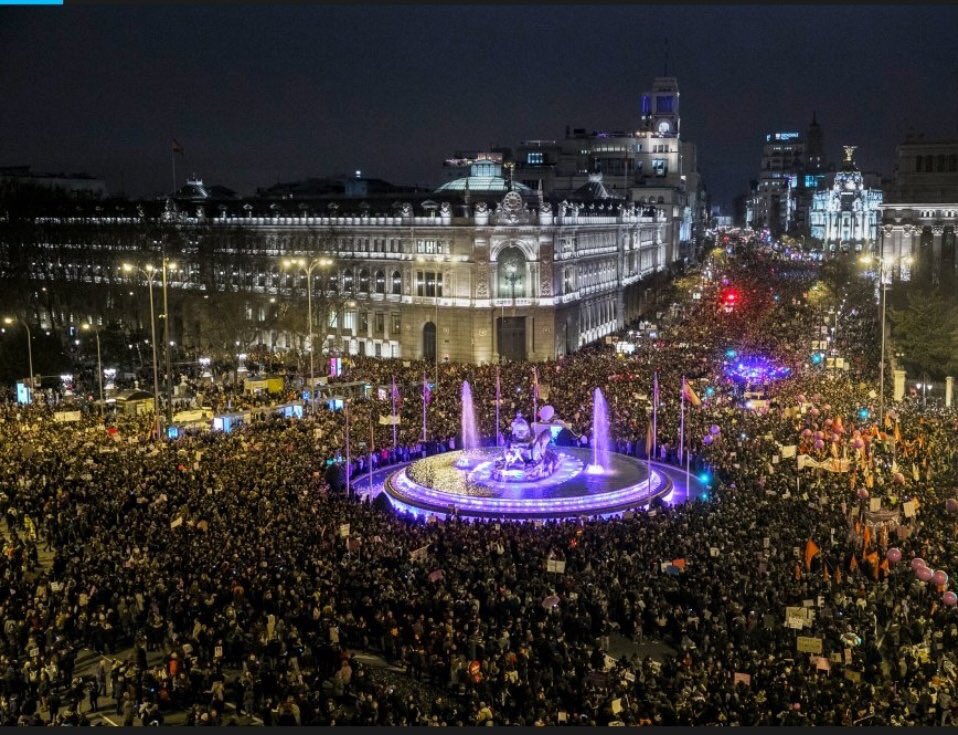 El principio del cambio. El 8 de marzo de 2018 ya es parte de la historia. Gracias a todas las mujeres por ser tan valientes y luchadoras. #DíaDeLaMujer