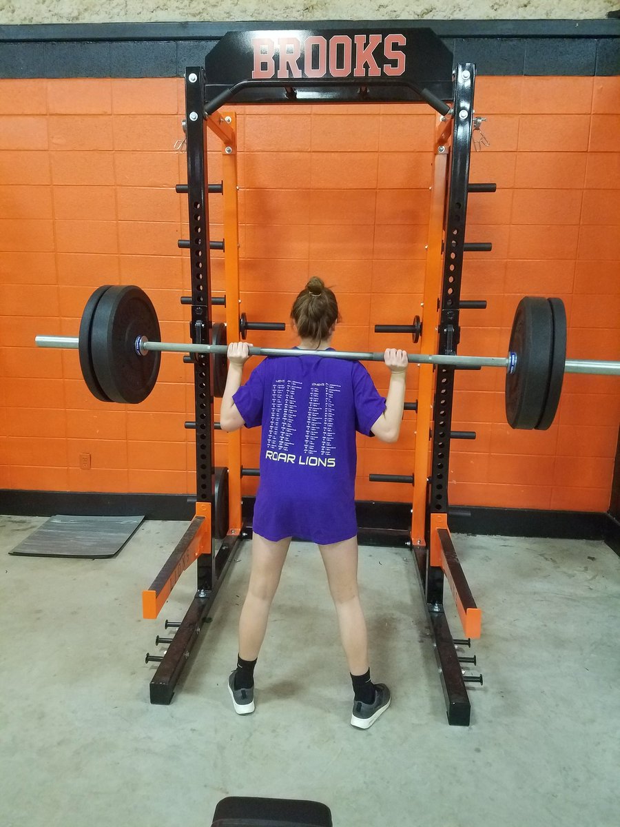 brookslionsvb's tweet photo. Getting in some squat work in the upstairs weight area(its not a room). #BBB2B #getbetterbydoingdifferent https://t.co/yT9LZXRmfb