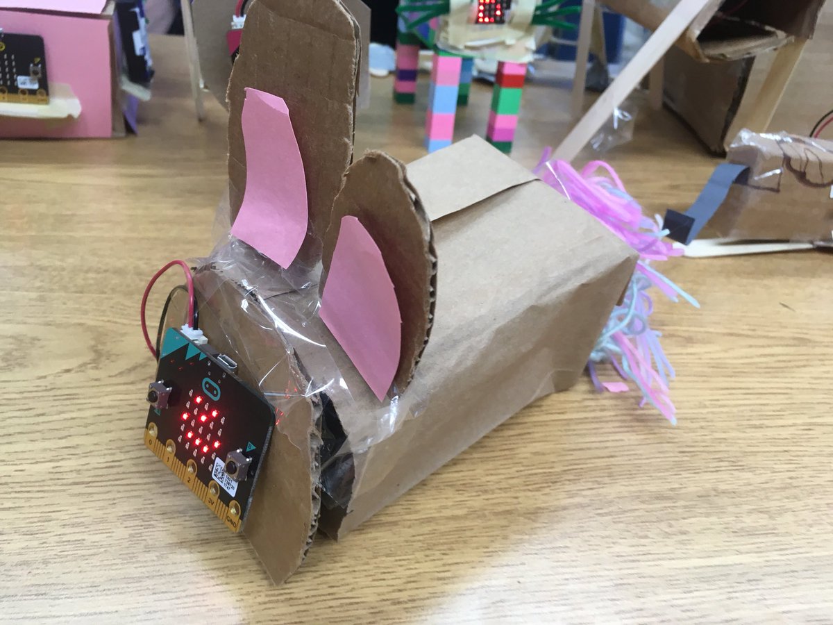 MLaPeareGEDSB's tweet image. Our amazing @microbit_edu micro pets. Dogs, cats, bunnies, birds, robots and snakes. #CanCodeToLearn #cancodes @FCLEdu @GEDSB21C