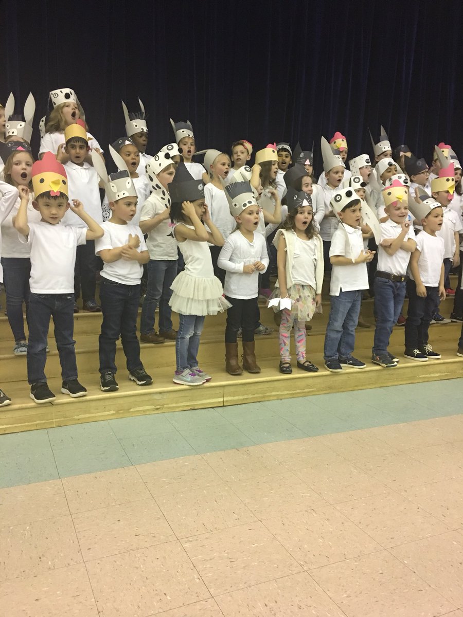c_ljayne's tweet photo. What’s cuter than 1 kinder class? All of them together- singing😍🎼 #suCCEss @MusicAtCCES https://t.co/og2DFJJ6I1