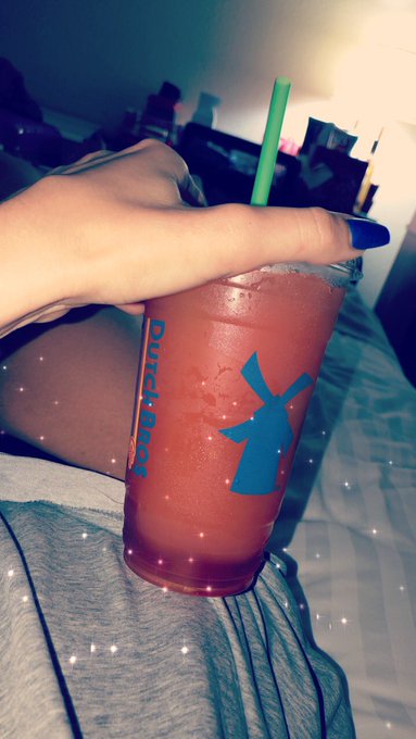 Haven’t had @DutchBros since December when I was home!!! Remembered they have it in SAC 😍😍🤤 https://t