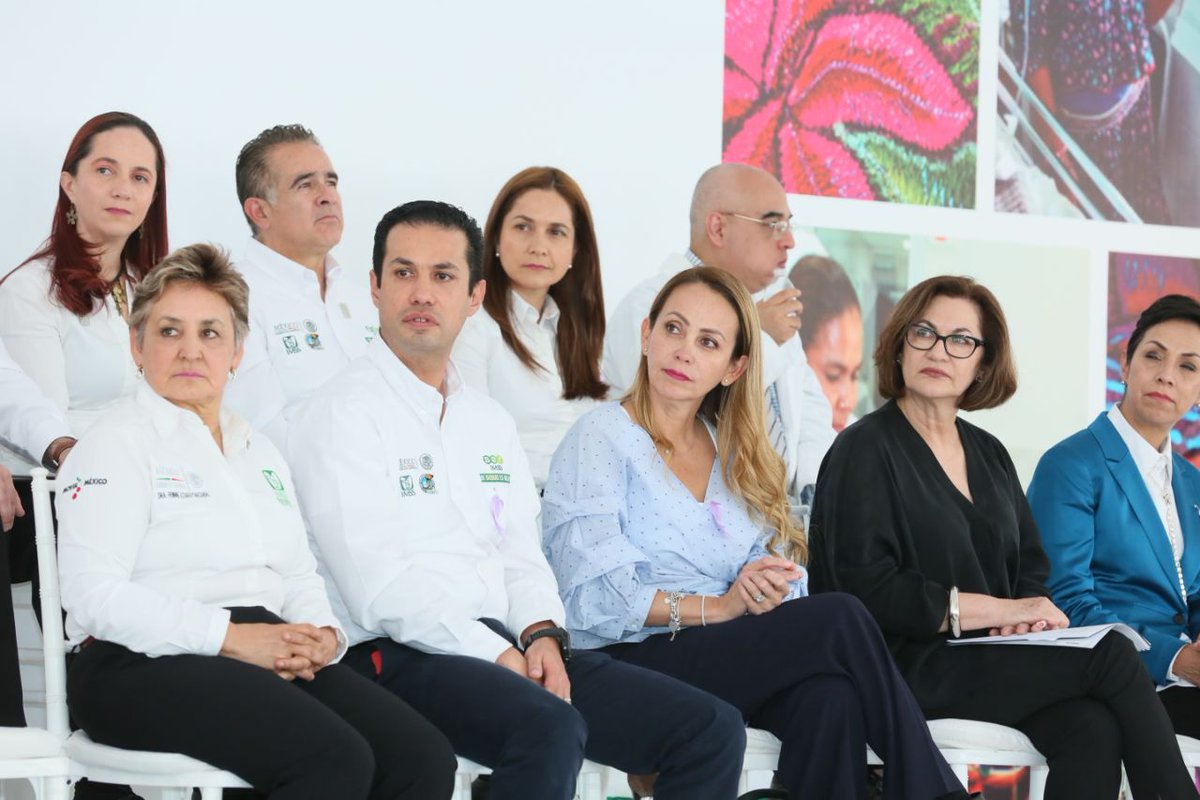 paula_hdz's tweet photo. Quiero agradecer al @gobmx, @Tu_IMSS y a @Prospera_MX por hacer posible que así como ella, más gente puede tener apoyo en #Salud #Educación y #Alimentación para sacar adelante a su familia: Rocío Valdivia #MujeresPROSPERA https://t.co/X5vl1XDOmK
