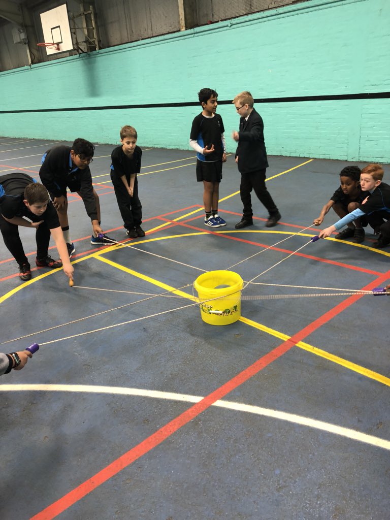 mrjoesage1978's tweet photo. Teamwork makes the dream work! 7Innes/Matisse getting stuck in to today’s problem solving tasks. Lots of good ideas and the boys had fun conquering the challenges. #thinkingoutsidethebox https://t.co/PvXDasGSGj