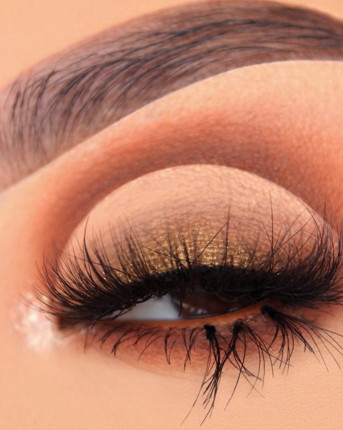 thebalm's tweet photo. Forever in love with warm tones ❤️ @glambysarai using our #MeetMatteShmaker #Palette for this stunning glam! #theBalm @WomenEmpowderment #Repost https://t.co/FBm8RqAesE