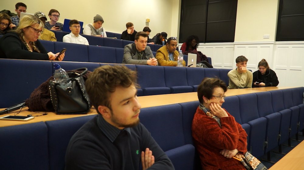 An article about @RevRichardColes's visit today at The University of Northampton is up! Video created by me, words written by <a href="/Rebecca_White4/">Rebecca White</a> northamptonjournalism.co.uk/2018/03/univer… <a href="/Journalism_UoN/">Journalists@UON</a> <a href="/UniNhantsNews/">UniofNorthamptonNews</a> <a href="/UniNorthants/">UniofNorthampton</a>