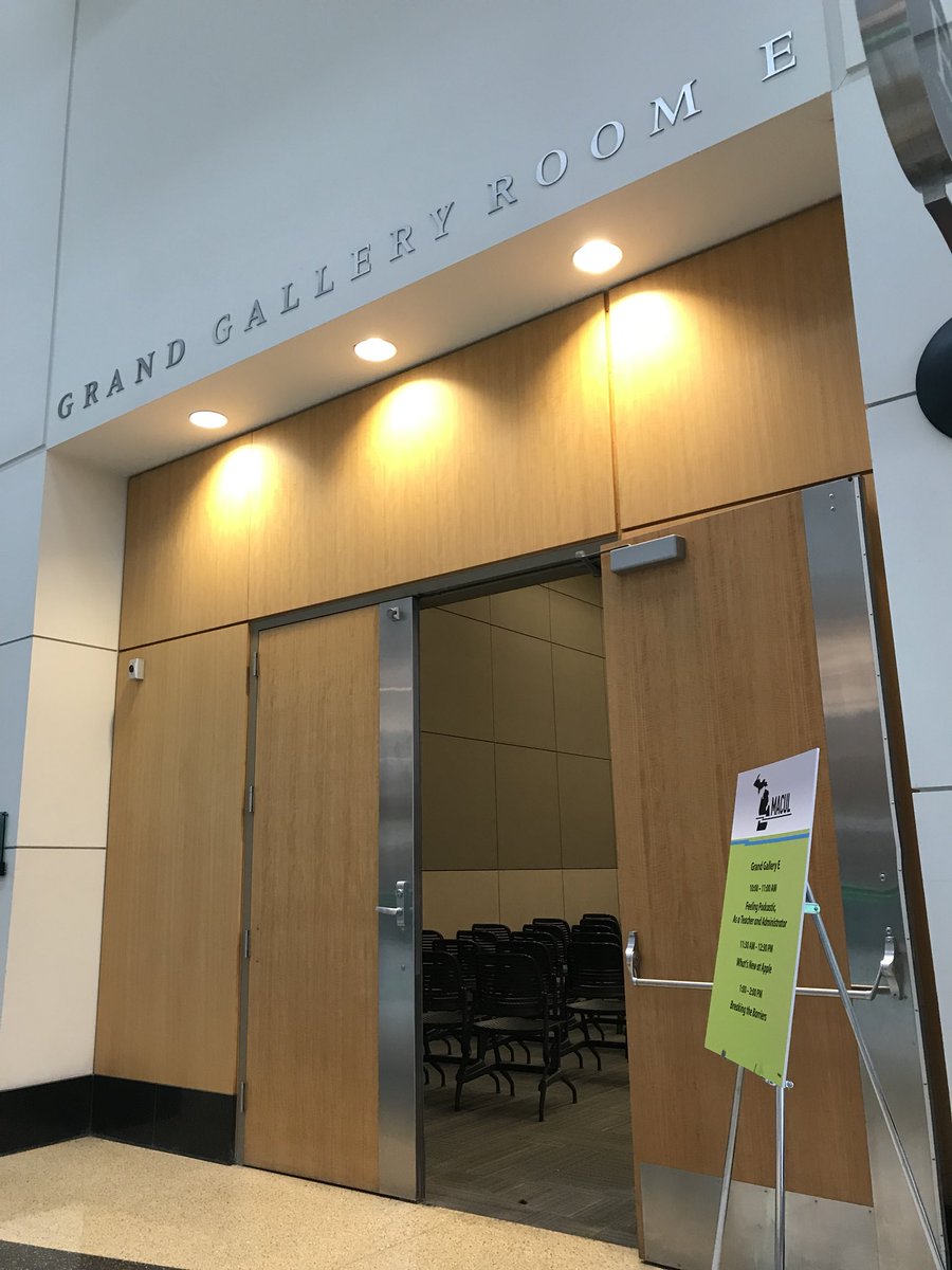 Rose_Teach's tweet image. Hey #macul18 ! What’s your plan for Friday at 1:00?! Come to #breakingbarrierswithtech Grand Gallery E in Devos across from the expo!