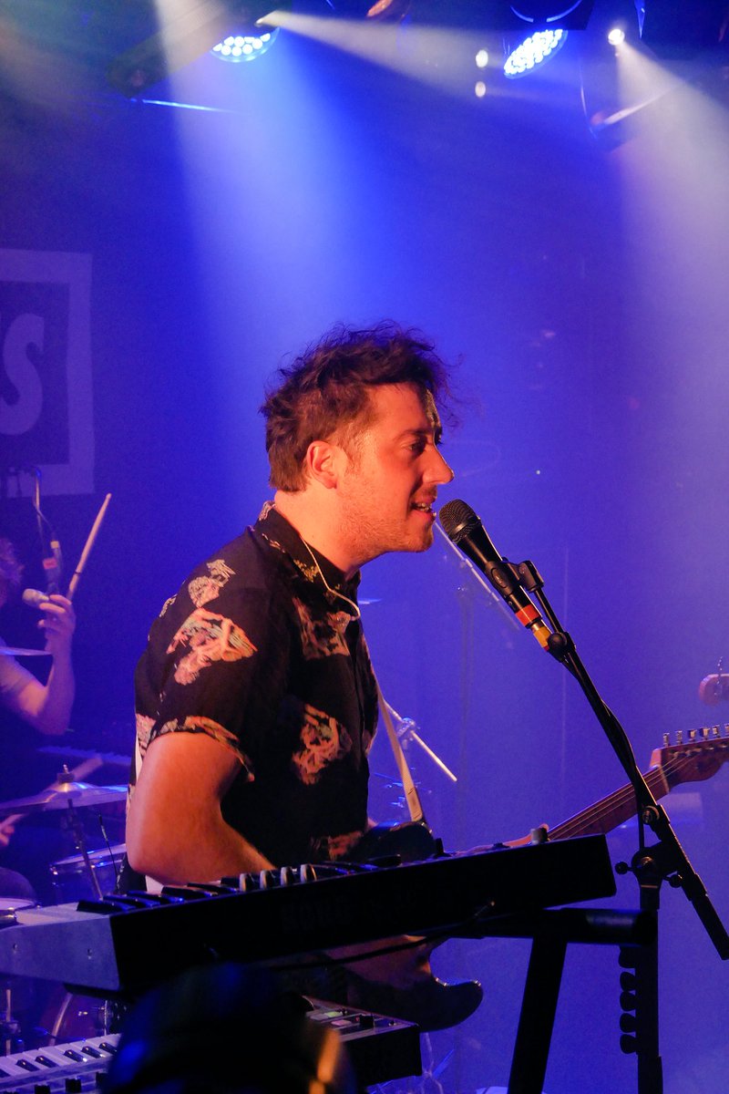 Alexandre_Sim's tweet photo. Retour surexcité et jouissif de @thewombats avec ses nouveaux titres extraits de « Beautiful People Will Ruin Your Life » !
#Love
#PiasNites
#live
#concert
#Paris https://t.co/WrwLoTsJcc