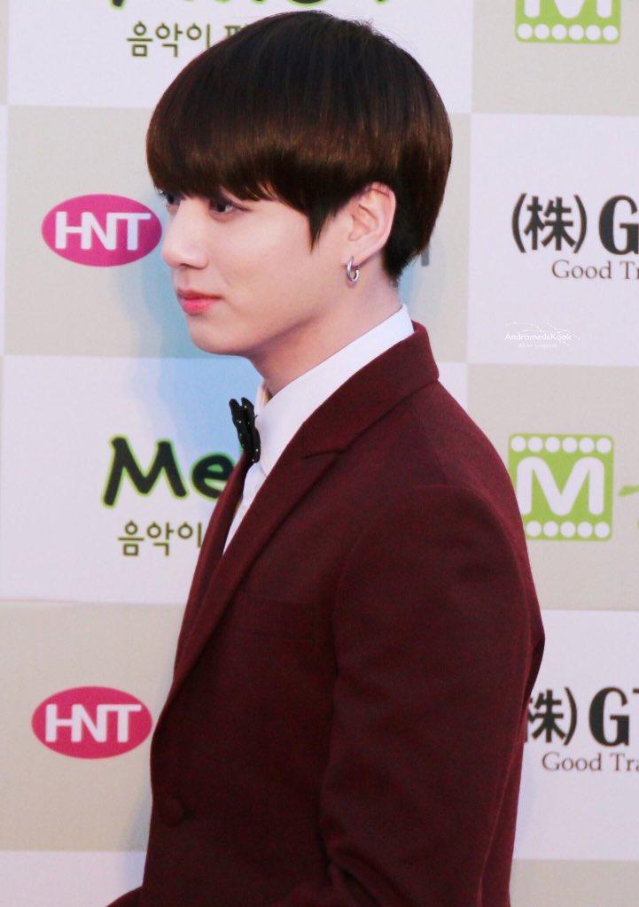 btsjekaz's tweet photo. https://t.co/E3VjTztS6M