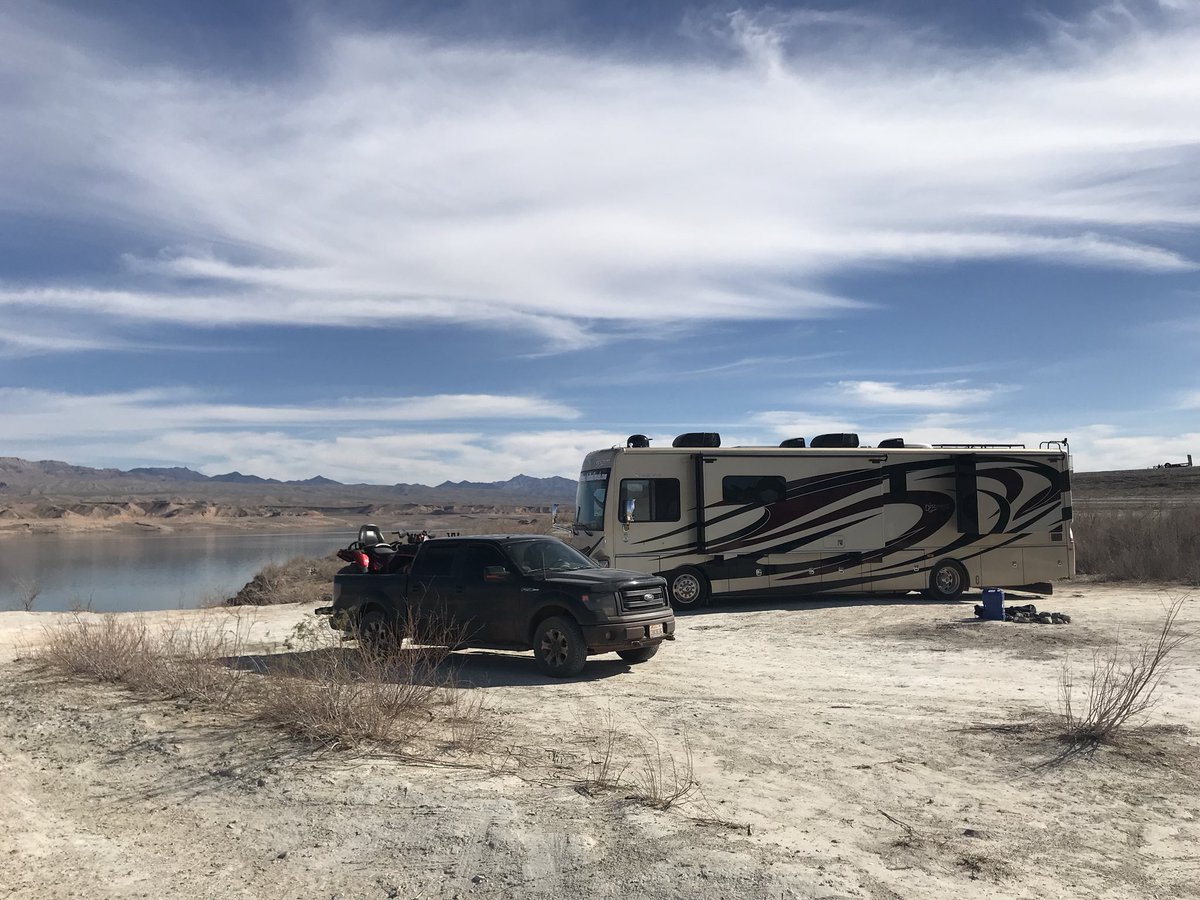 Wow!!!
Not going to lie... our latest boondocking site is off the charts as beauty is concerned! Off-grid camping at its best! #homeiswhereyouparkit #locationindependent #rvnomads #boondocking #drycamping #findyourpark #lakemead #stewartspoint #nevada